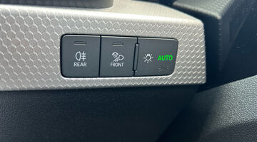 2025 Audi TFSI 35 Black Edition Sportback S Tronic Euro 6 5-door (White) - Image: 25