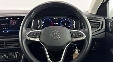 2022 Volkswagen 1.0 TSI Life Euro 6 5-door (White) - Image: 25