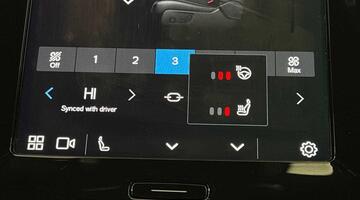 2025 Volvo 2.0 B4 MHEV Plus DCT Auto Euro 6 5-door (Black) - Image: 39