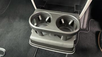 2024 Volkswagen Pro 77kWh Life Auto 5-door (Multicolour) - Image: 33