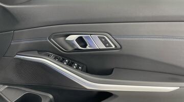 2020 BMW 2.0 318i M Sport Auto Euro 6 4-door (Blue) - Image: 19