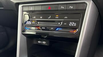 2023 Volkswagen TSI Life DSG Euro 6 5-door (Blue) - Image: 7