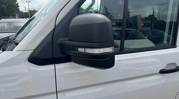 2025 Volkswagen 2.0 TDI CR35 Commerce RWD LWB High Roof Euro 6 5-door (White) - Image: 9