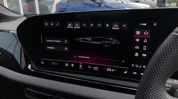 2025 Audi 2.0 TFSI S line Saloon S Tronic Euro 6 5-door (Blue) - Image: 33