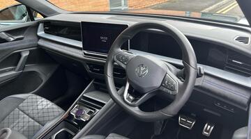 2025 Volkswagen TSI eHybrid 19.7kWh R-Line Edition DSG Euro 6 5-door (Blue) - Image: 6