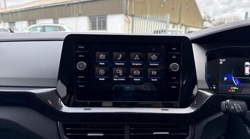 2025 Volkswagen 1.0 TSI Life DSG Euro 6 5-door (Grey) - Image: 7