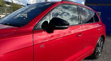 2025 Volkswagen 3.0 TDI V6 Black Edition Tiptronic 4Motion Euro 6 5-door (Red) - Image: 14