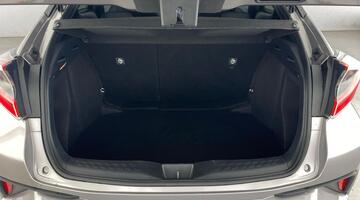 2017 Toyota VVT-h Dynamic CVT Euro 6 5-door (Silver) - Image: 29