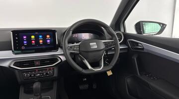 2025 SEAT 1.0 TSI FR DSG Euro 6 5-door (White) - Image: 28