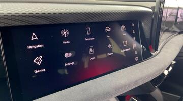 2025 Audi 100kWh Launch Edition Auto 5-door (White) - Image: 44