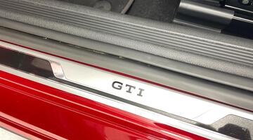 2023 Volkswagen 2.0 TSI GTI DSG Euro 6 5-door (Red) - Image: 37