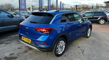 2025 Volkswagen TSI Match DSG Euro 6 5-door (Blue) - Image: 36