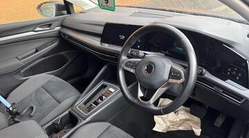 2022 Volkswagen TSI 13kWh Style DSG Euro 6 5-door (Black) - Image: 6