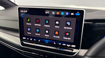 2025 Volkswagen 2.0 TSI R DSG 4Motion Euro 6 5-door (Black) - Image: 19