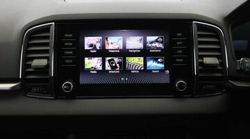 2024 Škoda 1.0 TSI SE Drive Euro 6 5-door (Black) - Image: 12