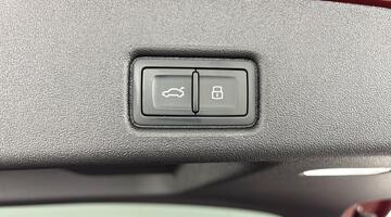 2025 Audi 2.0 TDI Edition 1 S Tronic quattro Euro 6 5-door (Red) - Image: 37