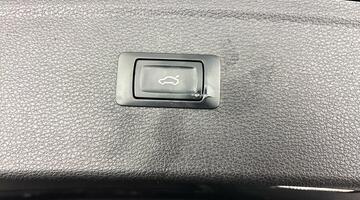 2020 Audi 2.0 TDI 40 Black Edition S Tronic quattro Euro 6 5-door (Black) - Image: 33