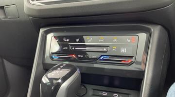 2022 Volkswagen TSI R-Line DSG Euro 6 5-door (Grey) - Image: 7