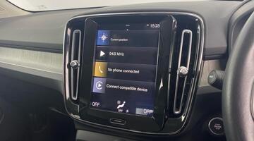 2019 Volvo 2.0 T4 Inscription Auto Euro 6 5-door (White) - Image: 7