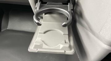 2025 Volkswagen 2.0 TDI T3Commerce Plus FWD SWB Euro 6 5-door (Grey) - Image: 17