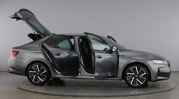 2025 Škoda TSI ACT SportLine Euro 6 5-door (Grey) - Image: 11