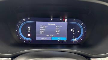 2025 Volvo 2.0 B4 MHEV Plus DCT Auto Euro 6 5-door (Black) - Image: 12