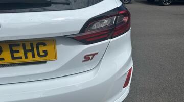 2022 Ford EcoBoost ST-3 Euro 6 5-door (White) - Image: 25