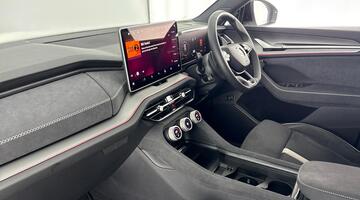 2025 Škoda TSI e-TEC MHEV SportLine DSG Euro 6 5-door (7 Seat) (White) - Image: 2