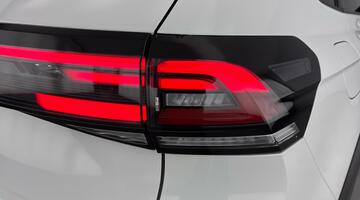 2025 Volkswagen TSI R-Line DSG Euro 6 5-door (White) - Image: 27