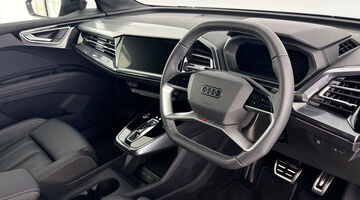 2025 Audi 45 Black Edition Sportback Auto quattro 5-door 82kWh (Blue) - Image: 6