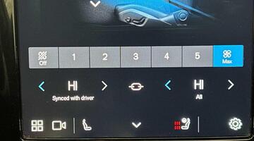 2025 Volvo 2.0 B4 MHEV Plus DCT Auto Euro 6 5-door (Blue) - Image: 39