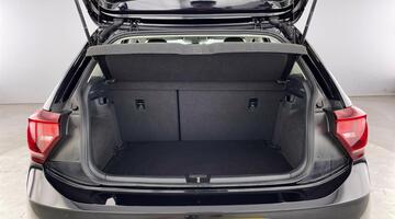 2022 Volkswagen 1.0 TSI Life Euro 6 5-door (Black) - Image: 28