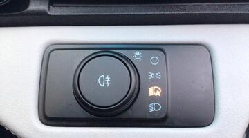 2025 Ford Standard Range 43kWh Premium Auto 5-door (White) - Image: 18