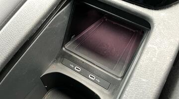 2025 Volkswagen Pro 77kWh Match Auto 5-door (White) - Image: 18