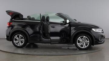 2025 Volkswagen TSI R-Line DSG 2WD Euro 6 2-door (Black) - Image: 10