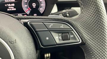 2025 Audi TFSI 35 S line S Tronic Euro 6 4-door (Blue) - Image: 24