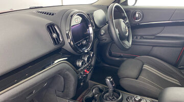 2021 MINI 2.0 Cooper S Classic Auto ALL4 Euro 6 5-door (Red) - Image: 2