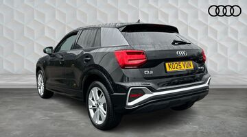 2025 Audi TFSI CoD 35 S line S Tronic Euro 6 5-door (Black) - Image: 3