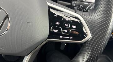 2022 Volkswagen TSI R-Line DSG Euro 6 5-door (Blue) - Image: 25