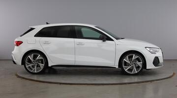 2025 Audi TFSI 35 Black Edition Sportback S Tronic Euro 6 5-door (White) - Image: 4