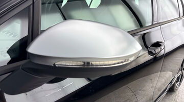 2025 Volkswagen 2.0 TSI R DSG 4Motion Euro 6 5-door (Black) - Image: 39