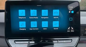 2020 Volkswagen Pro Performance 58kWh Life Auto 5-door (Silver) - Image: 7