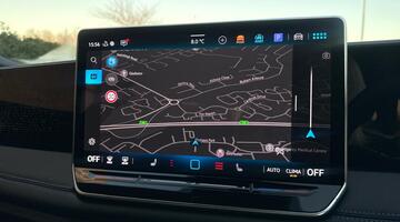 2025 Volkswagen ETSI MHEV R-Line DSG Euro 6 5-door (Blue) - Image: 44