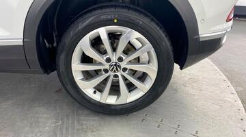 2022 Volkswagen 1.0 TSI Style Euro 6 5-door (White) - Image: 30