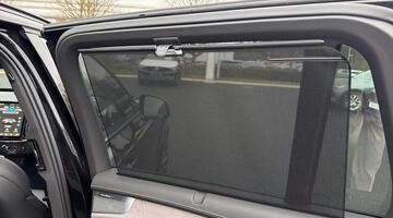 2025 Volvo 2.0 T8 18.8kWh Ultra Dark Auto 4WD Euro 6 5-door (Black) - Image: 46