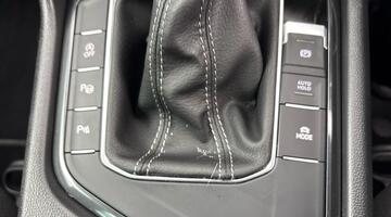 2021 Volkswagen 2.0 TDI R-Line DSG Euro 6 5-door (Grey) - Image: 23