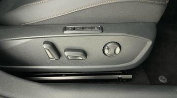 2025 CUPRA EHybrid 25.8kWh V2 DSG Euro 6 5-door (Grey) - Image: 20