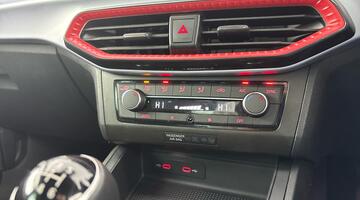 2022 SEAT 1.0 TSI FR Sport Euro 6 5-door (Grey) - Image: 22