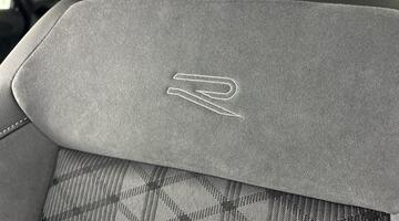 2025 Volkswagen TSI R-Line DSG Euro 6 5-door (Black) - Image: 33