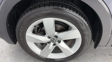 2022 Volkswagen 1.0 TSI SEL Euro 6 5-door (Grey) - Image: 34